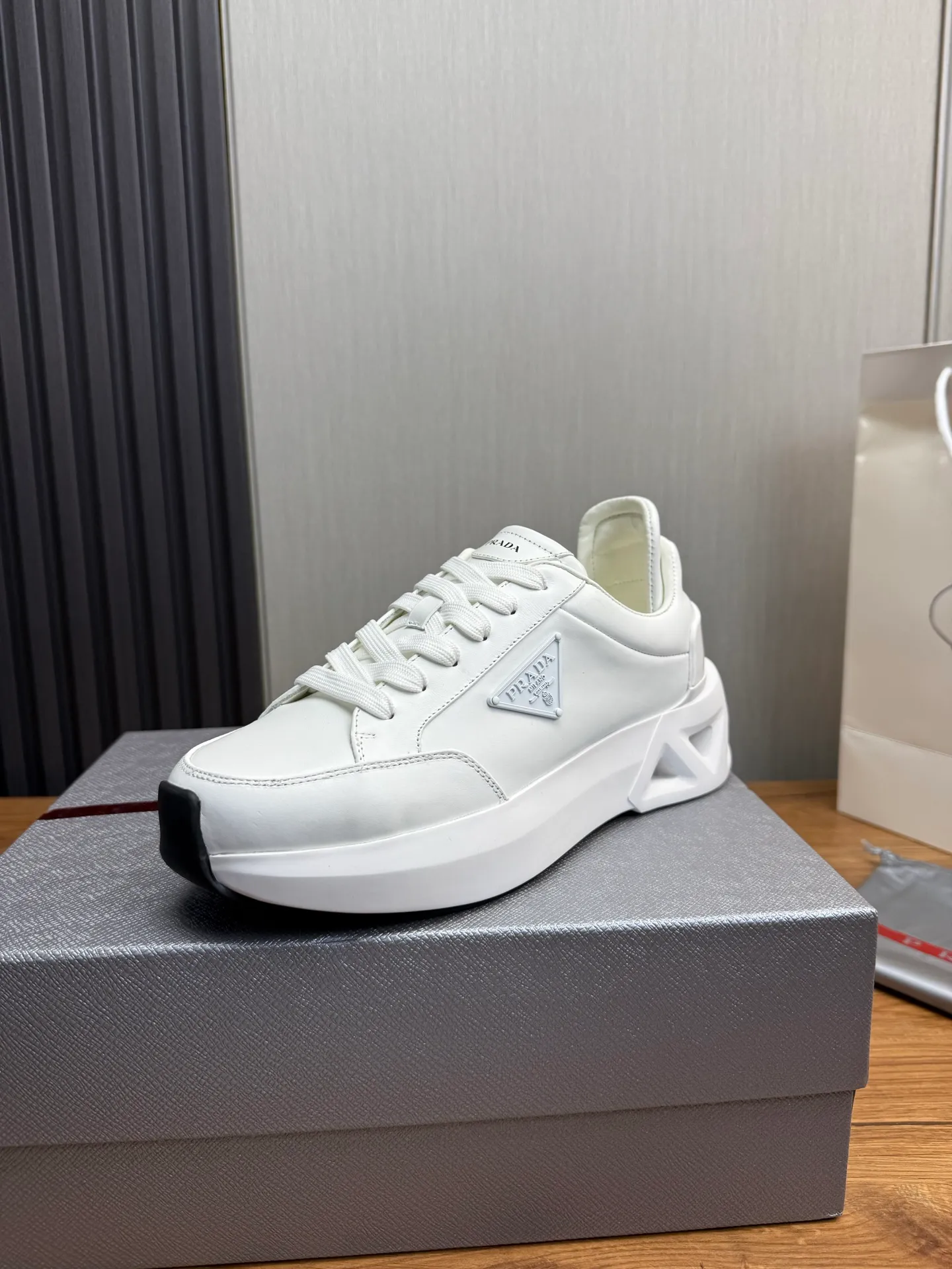 Men's shoes 💰660💰 [PRADA] Men's shoes are popular in the counter, high-quality shipments ✔️Official website synchronization, original imported cowhide + cowhide lining, 1⃣️ratio 1⃣️reproduction, original sole, 38-45
